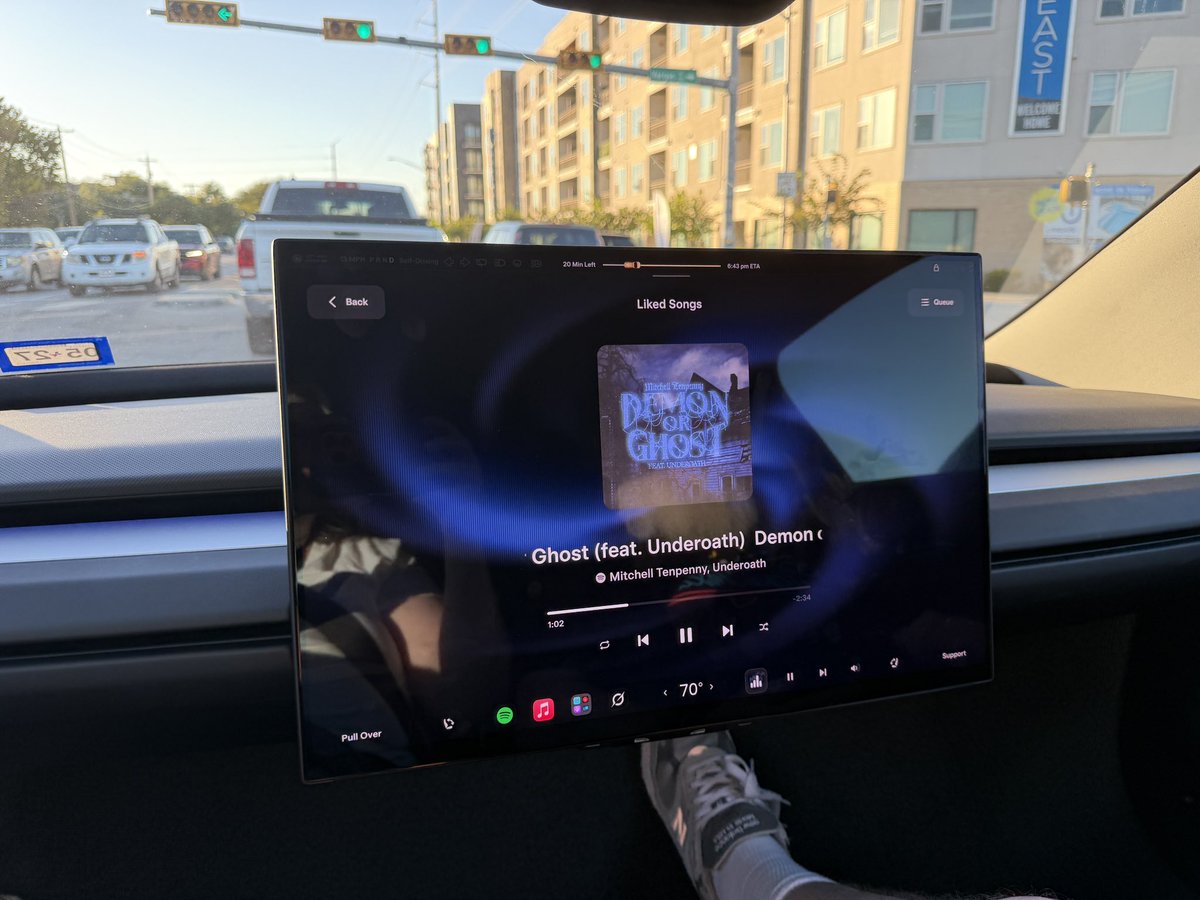 ItsKingAli's tweet photo. @aelluswamy Apologies if this falls outside your area at Tesla, but is there any chance the full-screen music player and ambient visualizer showcased in the Cybercab could make its way to existing Tesla vehicles?

It’s a really nice UI/UX improvement, and I’d love to see it available across the fleet.

Thanks!