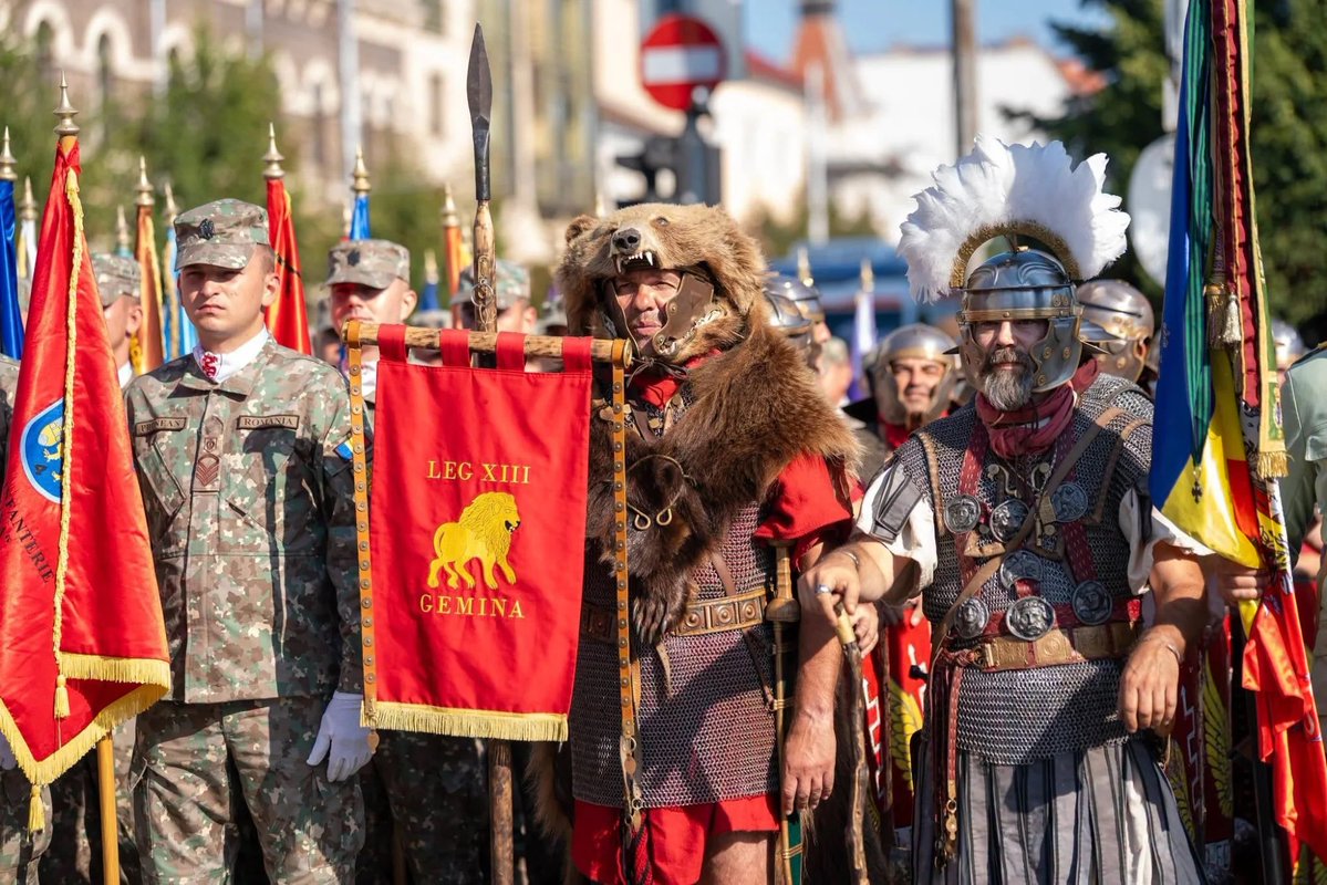 amerpipedream's tweet photo. 🇷🇴 Romanian soldiers of the 4th Infantry Division “Gemina” celebrating the anniversary of their unit’s formation, August 2026. https://t.co/a4AmUxiDqX