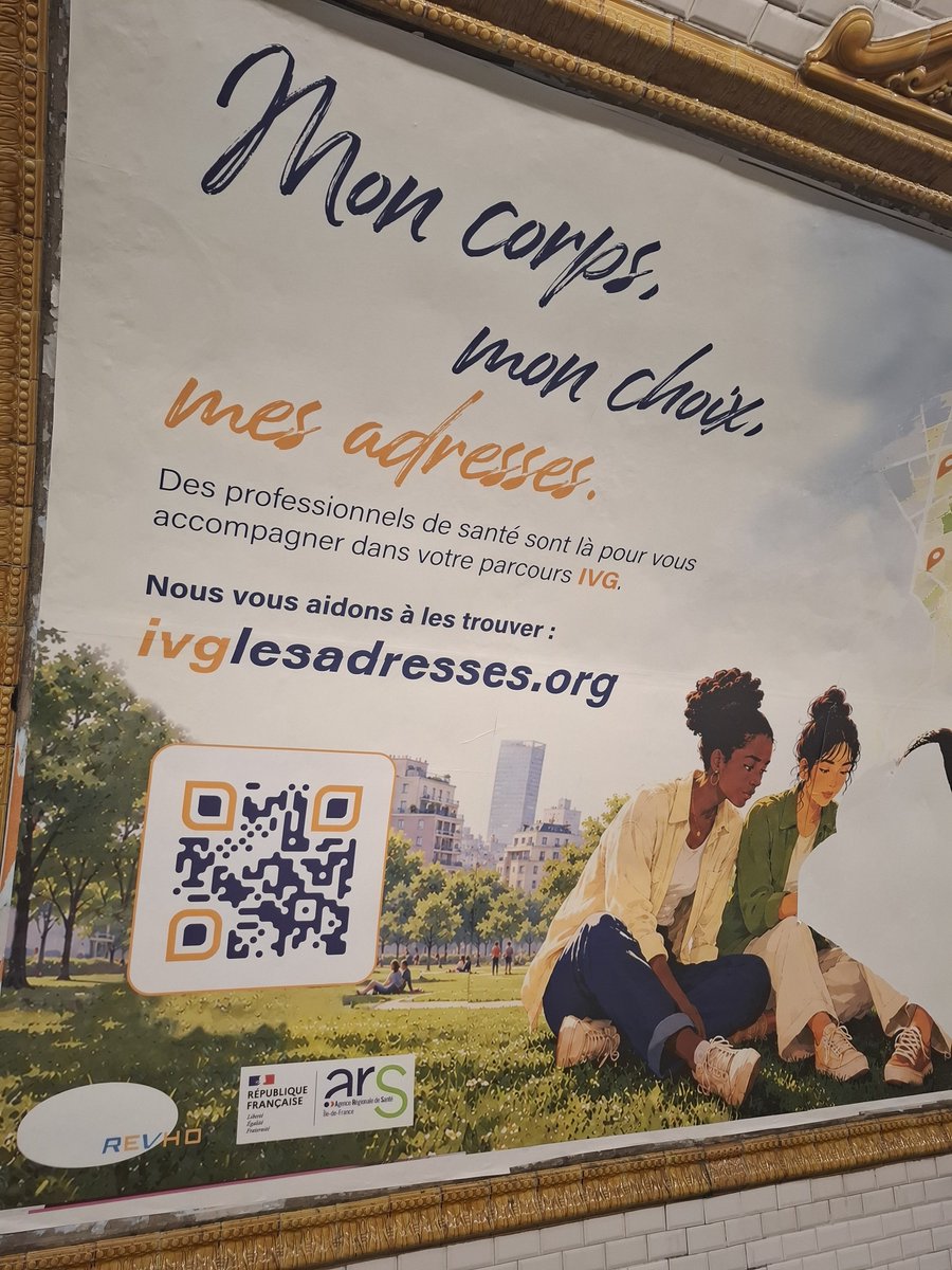 LalaPolit_'s tweet photo. Enfin un pub utile dans le metro. @Ligne9_RATP 🧡

N’en déplaisent à l’extrême-droite, mon corps mon choix. 

👉🏻 https://t.co/jHJCJJsX3G 

#IVG https://t.co/btQ9V045sK