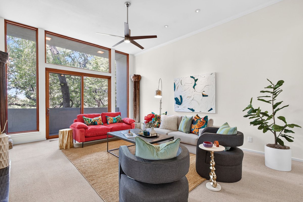 League_RE's tweet photo. π JUST LISTED! Welcome to 3817 Harlanwood Drive, Fort Worth, TX 76109!
4 Beds
2 Full & 2 Half Baths
3,826 SqFt
Built in 1977
π² For details or a private showing, connect with Amanda Easley at 817-637-6959. More information at https://t.co/EFSDe2Gtia!
#ReadyToServe https://t.co/e0AtKk9w2c