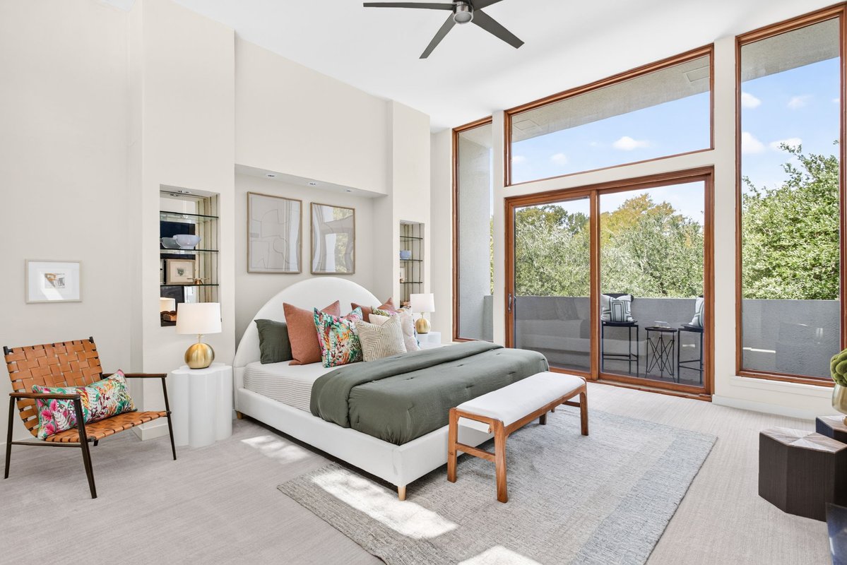 League_RE's tweet photo. π JUST LISTED! Welcome to 3817 Harlanwood Drive, Fort Worth, TX 76109!
4 Beds
2 Full & 2 Half Baths
3,826 SqFt
Built in 1977
π² For details or a private showing, connect with Amanda Easley at 817-637-6959. More information at https://t.co/EFSDe2Gtia!
#ReadyToServe https://t.co/e0AtKk9w2c