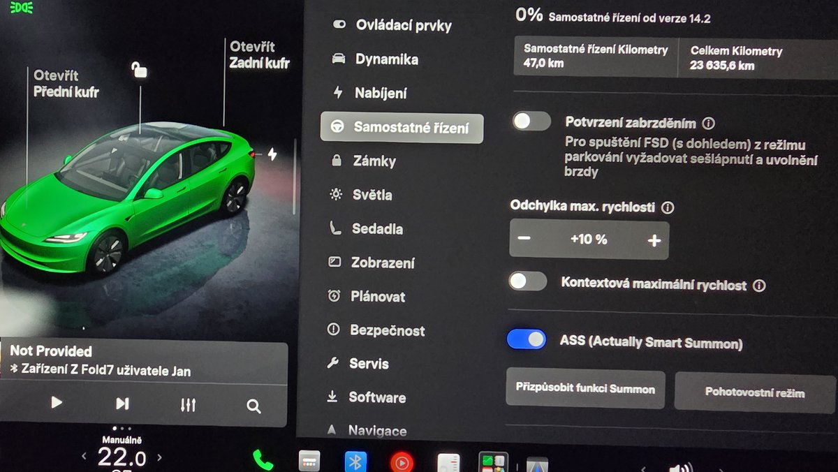 janferenc's tweet photo. FSD řidiči v Česku: kdo z vás jezdí se zapnutou Kontextovou maximální rychlostí? Zajímají mě konkrétní situace. Jak se chová v obci, na okresce, na dálnici a při změně limitu, třeba když se padesátka změní na sedmdesátku? Jede rychleji nebo pomaleji než s pevnou odchylkou? Já mám zatím fixních +10 % a rád bych to porovnal. Napište vaše zkušenosti 👇 @OndrejBacina @robotinreallife
