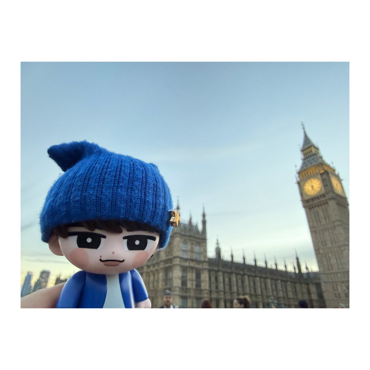 mysnowworld's tweet photo. 📍ネバーランドに向かう場所

しょっぴーターパン🧚🏻を
ネバーランドに向かう場所でパチリ📷

#SnowMan
#渡辺翔太 
#ソフビとお出かけ
#GoingwithSnowMan
#旅スノ https://t.co/RdW0DrpP3H