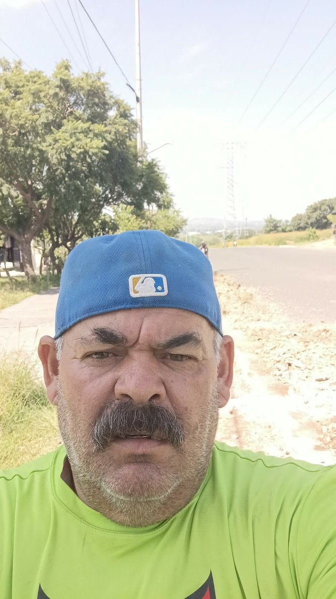 Carlosnth's tweet photo. Que delicioso maduro ❤️ si quieres ver los videos completos donde avienta leche este macho. 🤤😍 mándame mensaje por privado para que te unas al grupo de Telegram$ a un pequeño costo,  el mejor grupo de maduros vergones y ricos https://t.co/UBg1pJ4B6h