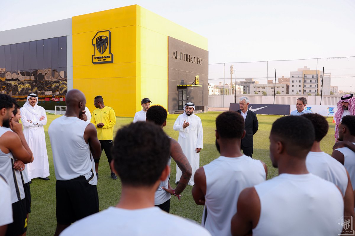 ittihad's tweet photo. 📸| اتحـادنا مساء الخميـس ⚽️💛 https://t.co/wuZoFBqTFS