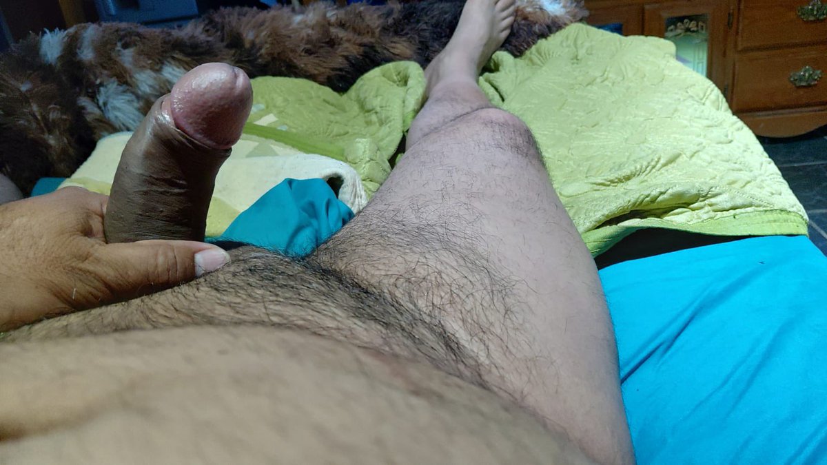 Carlosnth's tweet photo. Que delicioso maduro ❤️ si quieres ver los videos completos donde avienta leche este macho. 🤤😍 mándame mensaje por privado para que te unas al grupo de Telegram$ a un pequeño costo,  el mejor grupo de maduros vergones y ricos https://t.co/mzkKJkodfw