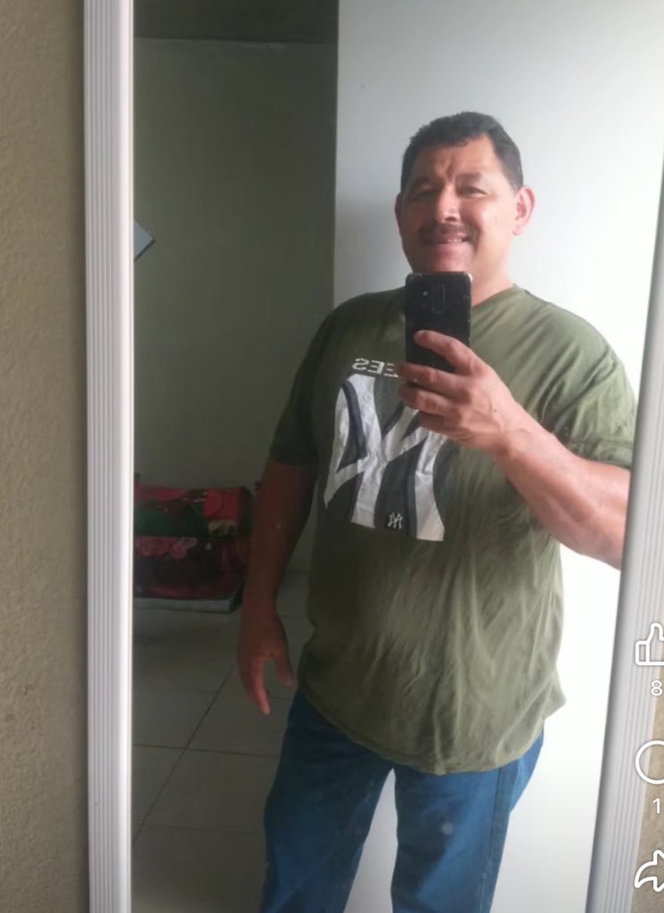 Carlosnth's tweet photo. Mi tío después de tomar me
Gusta deslecharlo, Que delicioso maduro ❤️ si quieres ver los videos completos donde avienta leche este macho. 🤤😍 mándame mensaje por privado para que te unas al grupo de Telegram$ a un pequeño costo,  el mejor grupo de maduros vergones y ricos https://t.co/cUmPCIbR8H