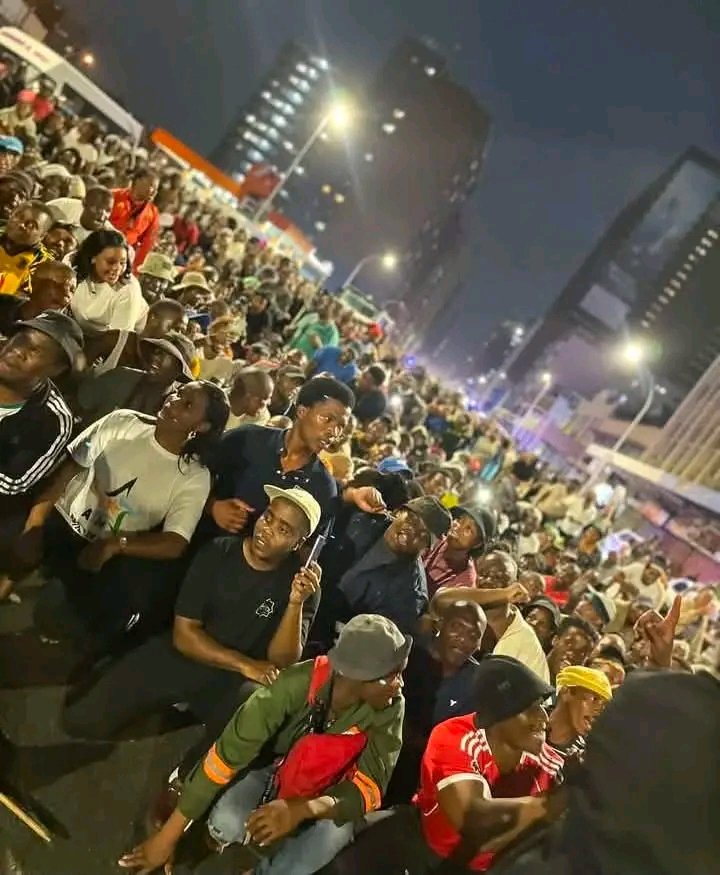 joy_zelda's tweet photo. Let's clap for the youth of Durban 
❤️❤️🔥🇿🇦 https://t.co/ne9ZoTzTAU