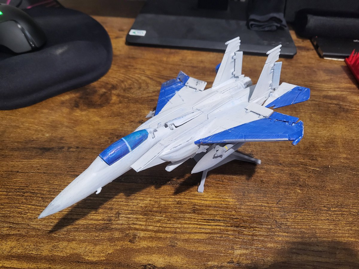 callsignkomodo's tweet photo. In regards to the release of #AceCombat Wings of Theve, I present Cipher. 3d print and colored with sharpies https://t.co/Zjb3zwCcXD