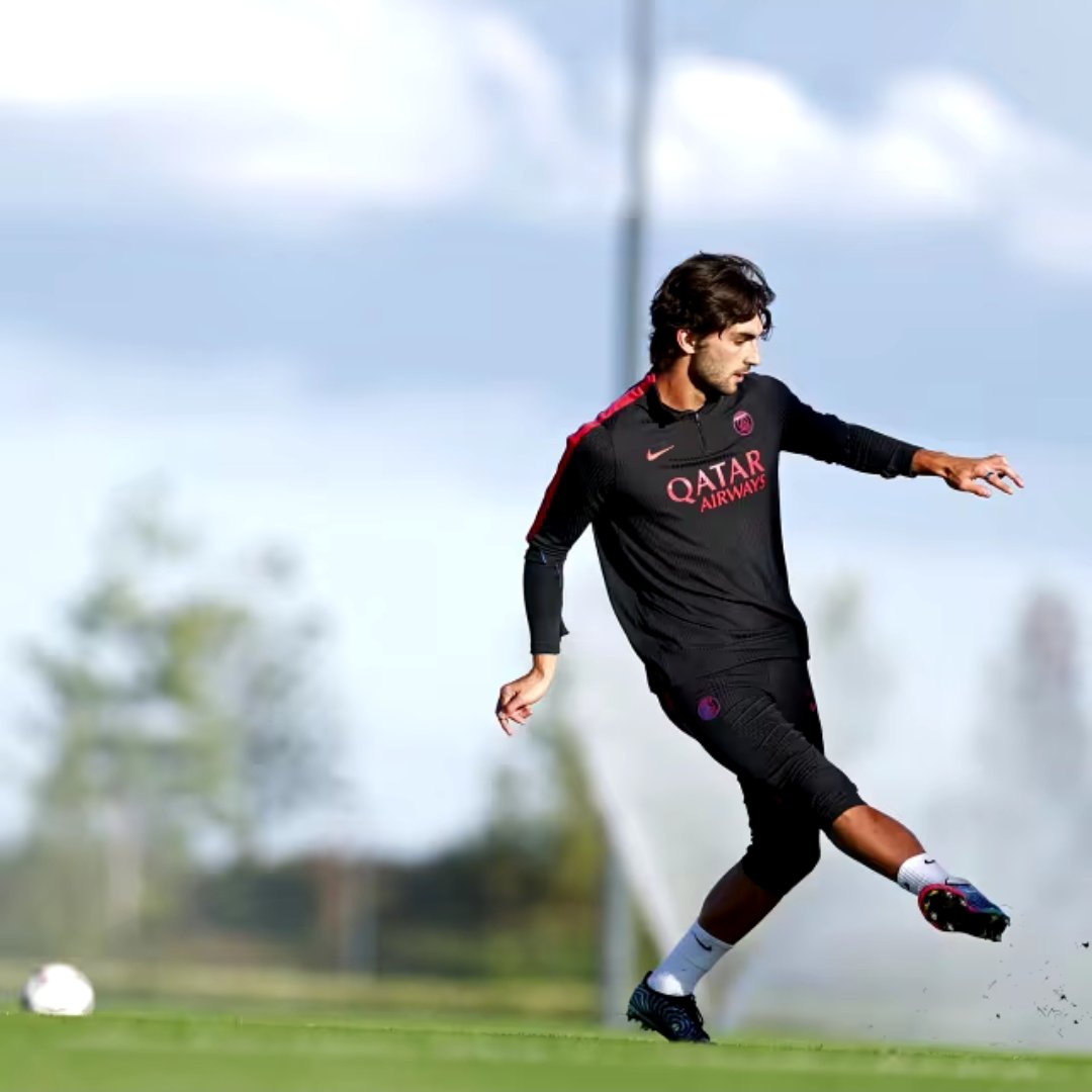 FerranStats9's tweet photo. ❤️💙 Ferran Torres 🇪🇸 de retour a l'entraînement ! 

Les premiers signaux sont positifs, reste maintenant à savoir s’il sera suffisamment remis pour retrouver le groupe dès ce week-end pour le match face au Mans. https://t.co/TQ5Yn28hJW