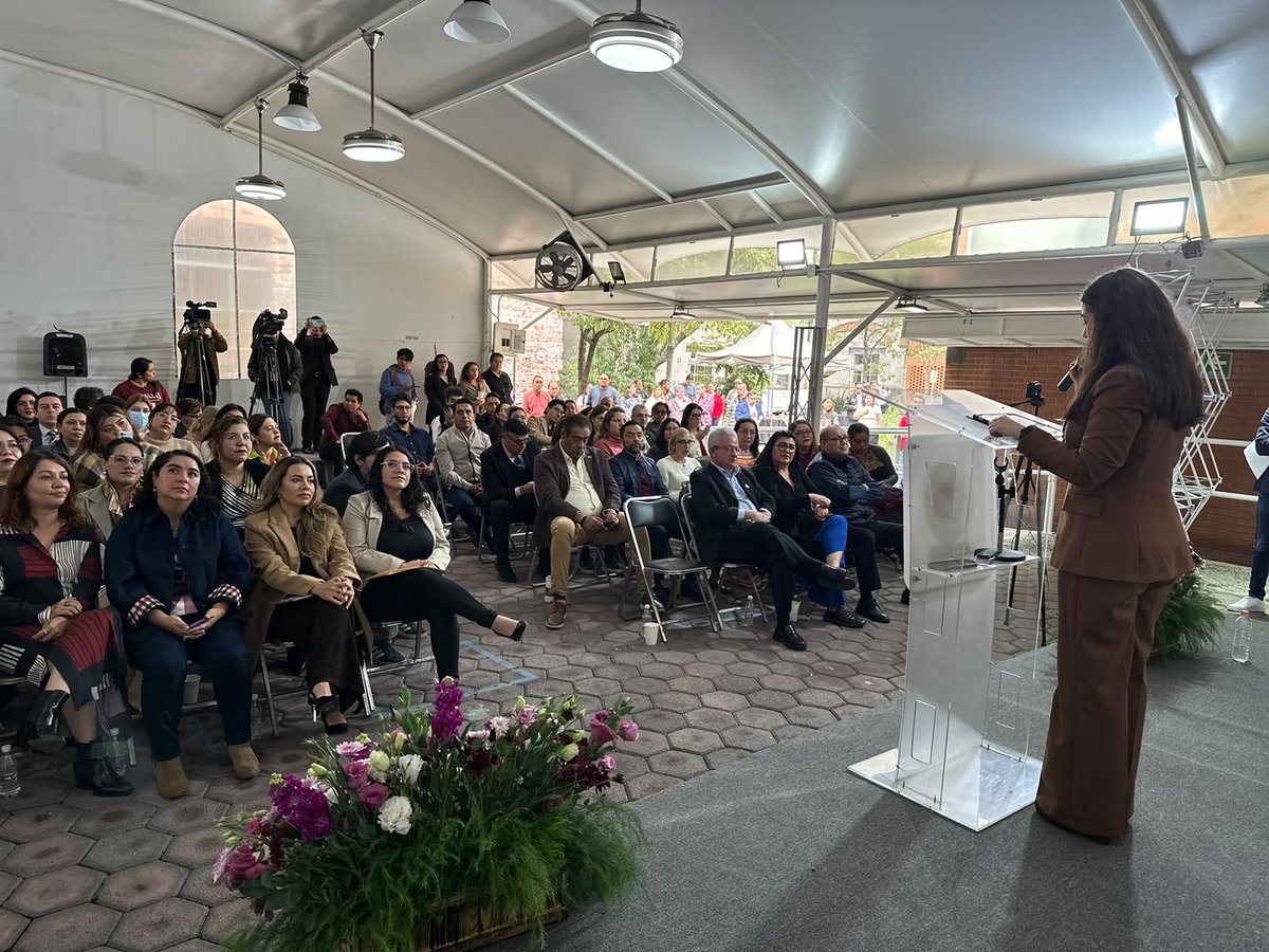 COPRED_CDMX's tweet photo. 📸 Hoy presentamos la Memoria Institucional 2018-2026 del COPRED, en el marco del cierre de gestión y rendición de cuentas de Geraldina González de la Vega.

Ocho años de trabajo, aprendizajes y avances para una Ciudad de México más igualitaria y libre de discriminación. https://t.co/GT7qavvpnL