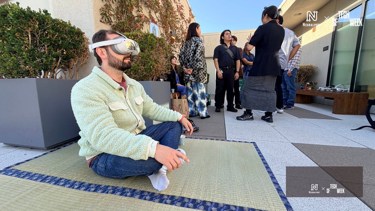 xranna000's tweet photo. - talk, + experience.
Our guests experienced ZEN VR for themselves to discover how it works and exploring a recovery session designed to help them with their state of fatigue. 
Thank you to everyone who joined us.
@a16z @techweek_
#ZENVR #NeuralPort
#ZENVRbrainRecovered #ZENVRbrainRecharged
