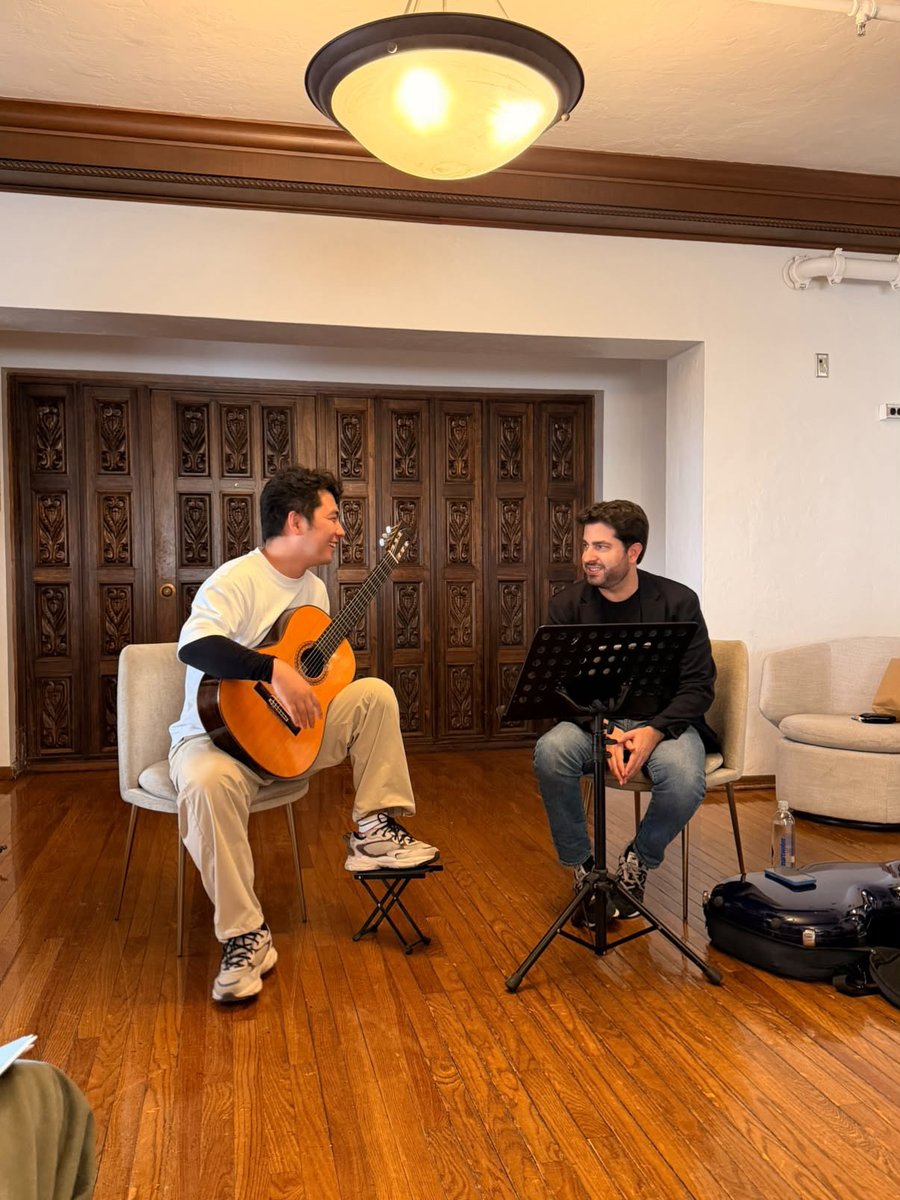 Aguirreguitar's tweet photo. My sincere thanks to Julia Pernet, Chairman of the Tucson Guitar Society, for her dedication and continued support of this musical community.

Teaching is something I truly enjoy — sharing what I have learned throughout my own journey, while discovering the remarkable talent https://t.co/ggABfFmLAh