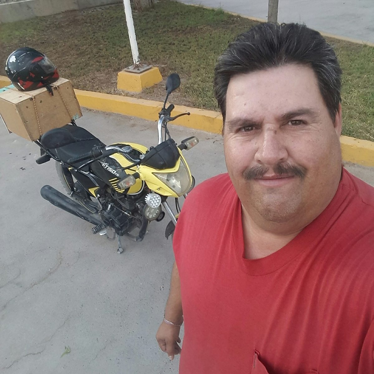 Carlosnth's tweet photo. Que delicioso maduro ❤️ si quieres ver los videos completos donde avienta leche este macho. 🤤😍 mándame mensaje por privado para que te unas al grupo de Telegram$ a un pequeño costo,  el mejor grupo de maduros vergones y ricos https://t.co/JU5X5McWO1