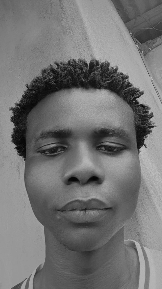 nakidguyboyo's tweet photo. @DJ_TUNEZ Am there https://t.co/2OREgaGpwD