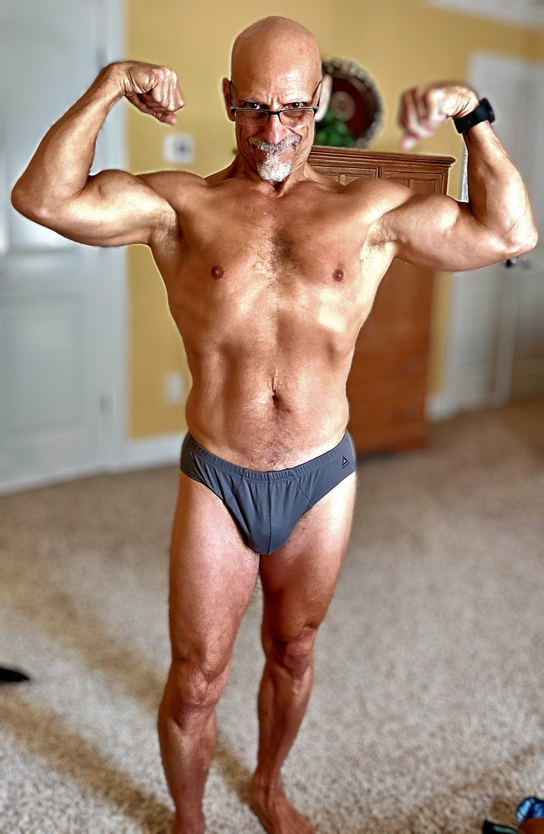 Mike8vp3's tweet photo. New undies https://t.co/SEoUVaNLx0