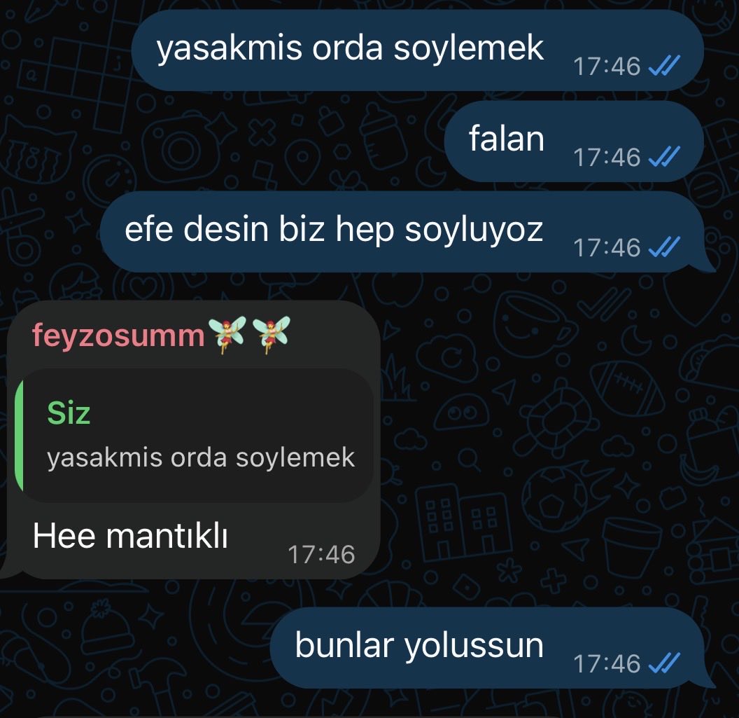 zerasvers's tweet photo. bi fic vardi hepsinin iliskisi cok safeti asla birbirine bagirmiyolar pamuk gibi davraniyolardi

en onde biz https://t.co/8N1zbO0fxh