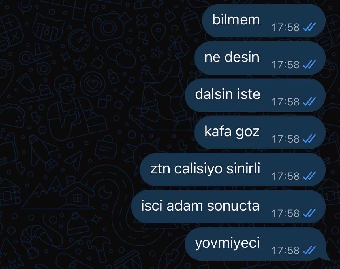 zerasvers's tweet photo. bi fic vardi hepsinin iliskisi cok safeti asla birbirine bagirmiyolar pamuk gibi davraniyolardi

en onde biz https://t.co/8N1zbO0fxh