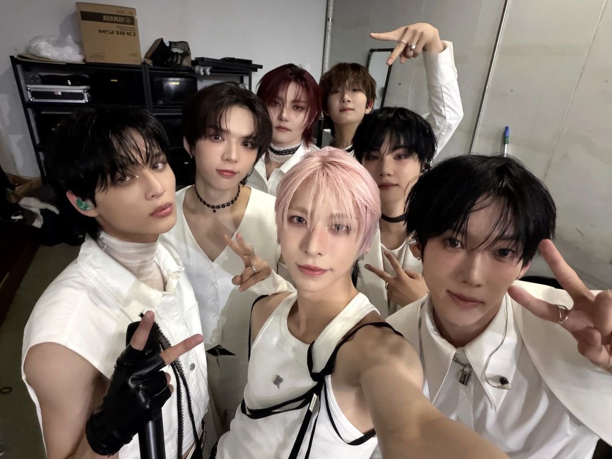 siyunsbunny's tweet photo. queer movies you should watch based on your ampersandone bias .✦ ݁˖ 

a thread 🧵 https://t.co/vwckgTBed8