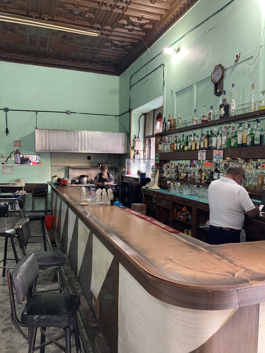 OscarBlancoCdmx's tweet photo. #ExploracionUrbana Sensacional!! En funciones hace más de 110 años!! Para el antojo, la tradicional Cantina “La Dominica” desde 1917, ubicada en Belisario Domínguez 61, Centro Histórico #CDMX 🇲🇽🕷 https://t.co/HyBV9JVJjd