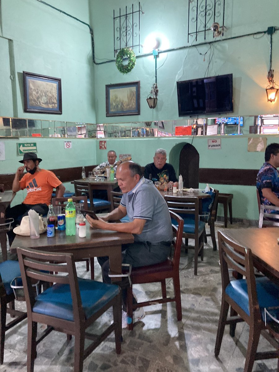 OscarBlancoCdmx's tweet photo. #ExploracionUrbana Sensacional!! En funciones hace más de 110 años!! Para el antojo, la tradicional Cantina “La Dominica” desde 1917, ubicada en Belisario Domínguez 61, Centro Histórico #CDMX 🇲🇽🕷 https://t.co/HyBV9JVJjd