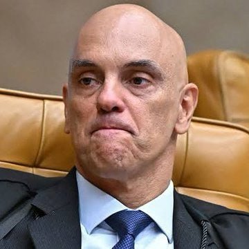 crisdemarchii's tweet photo. 🔴AGORA: Fux pede acesso completo ao inquérito das fake news relatado por Alexandre e determina que quatro investigacões sejam disponibilizadas Integralmente, incluindo documentos sigilosos, em até 48 horas https://t.co/HiYIyiafGg