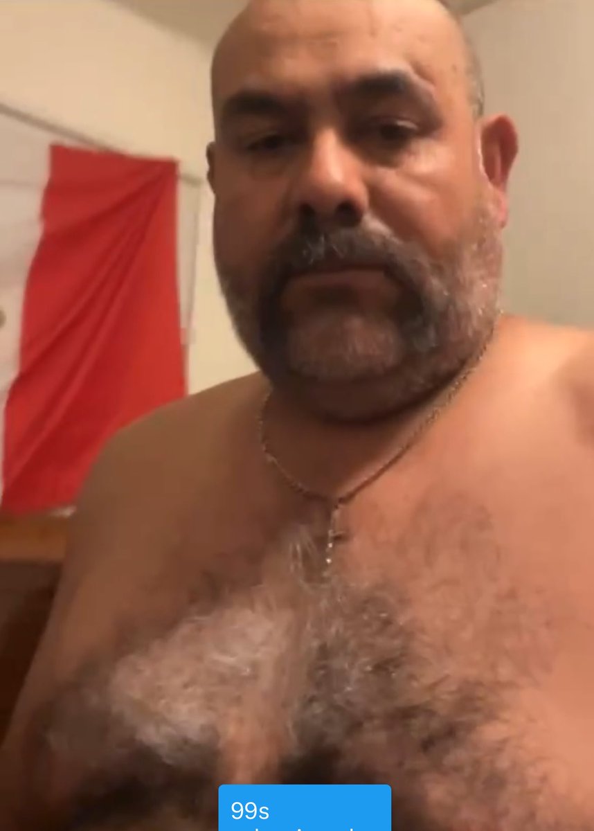 Carlosnth's tweet photo. Que delicioso maduro ❤️ si quieres ver los videos completos donde avienta leche este macho. 🤤😍 mándame mensaje por privado para que te unas al grupo de Telegram$ a un pequeño costo,  el mejor grupo de maduros vergones y ricos https://t.co/k5E9DCMli3