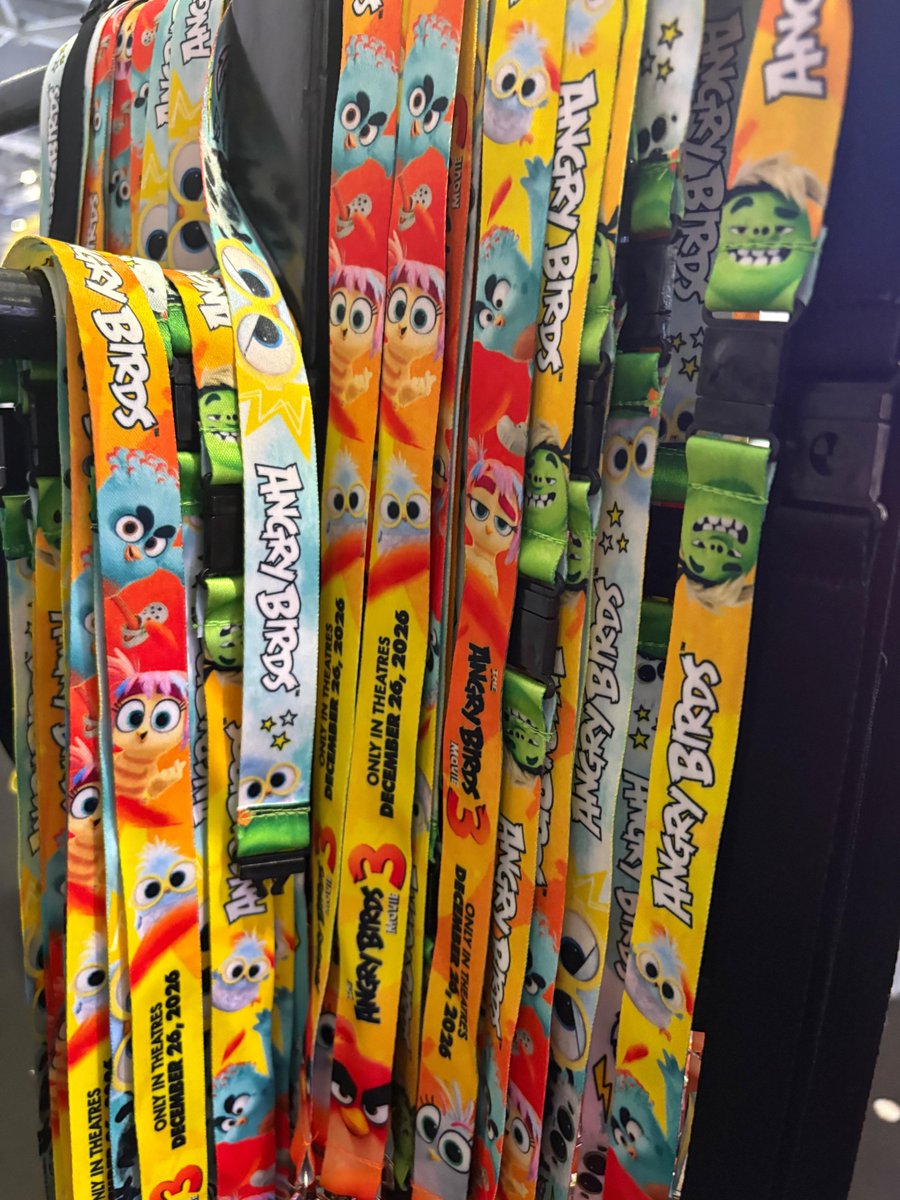 JohnCohen1's tweet photo. Every single lanyard is #AngryBirdsMovie3 themed! https://t.co/zf29oF8oB0