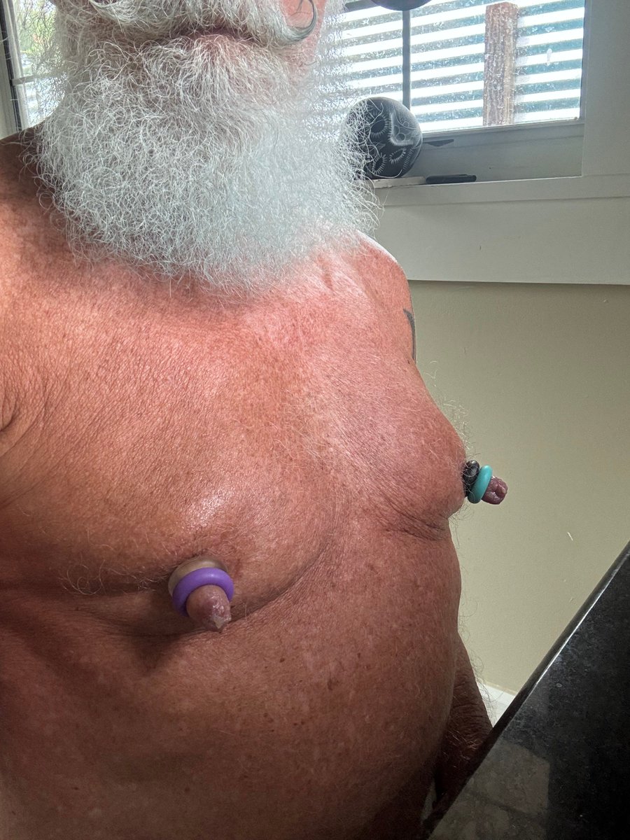 mvan0705's tweet photo. @DavidBrien2022 Got the Scunci nipple ties. Having too much fun https://t.co/2TQpzBCrW6