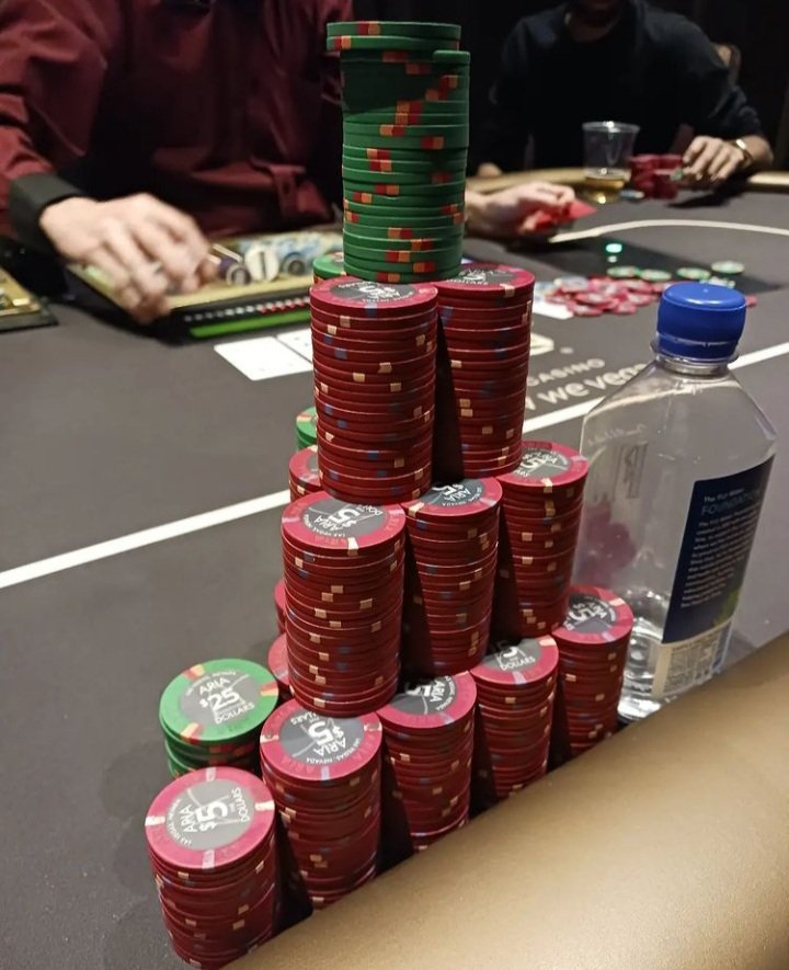 Scott_did_does's tweet photo. @ARIAPoker chip porn circa 2022 https://t.co/X3JzHhE9HW