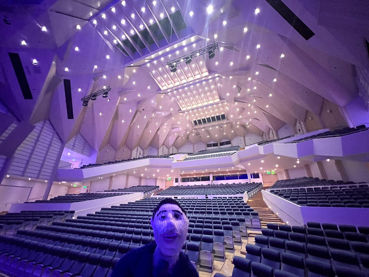 jimmycarr's tweet photo. I’m in Tampere today. Next stop is Kuopio tomorrow, and then Helsinki on Saturday 🇫🇮 I’ll be back in Europe in November and December, with shows in Italy, France, The Netherlands, Iceland and Sweden 🇮🇹🇫🇷🇳🇱🇮🇸🇸🇪 Dates and tickets can be found here https://t.co/tPEvHARU0H https://t.co/LN4hiZZYmD