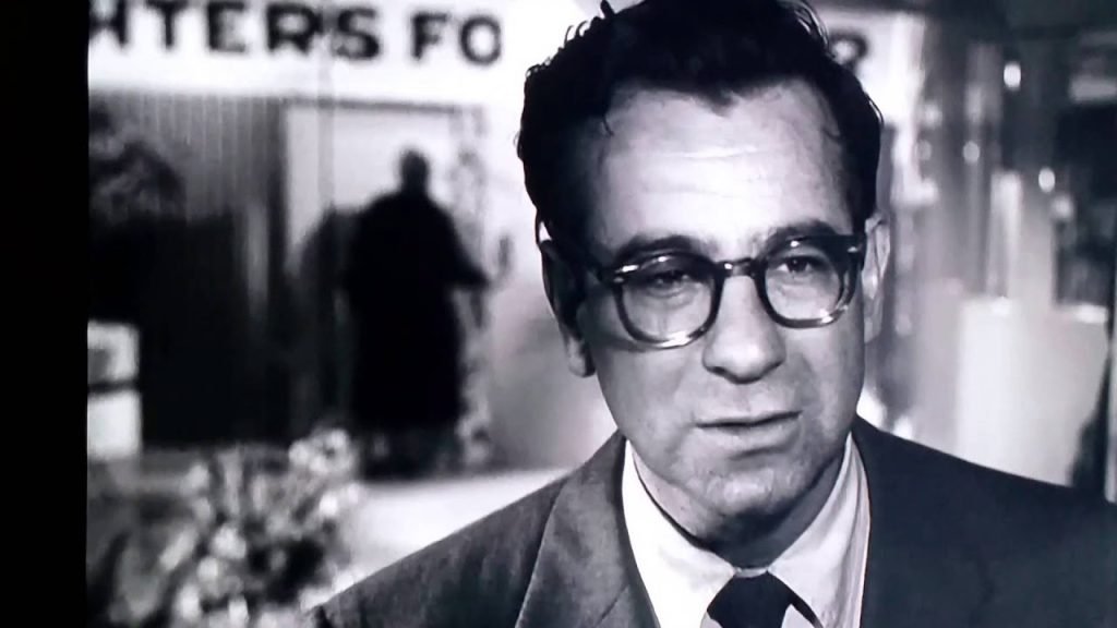 Fcsnva's tweet photo. #PremakeAMovie
GLENGARRY GLENN ROSS (1963)
Directed: Billy Wilder
Screenplay: Paddy Chayefsky

Blake: Lee Marvin
Ricky Roma: Jackie Gleason
Shelley Levine: Melvyn Douglas
Dave Moss: Walter Matthau
Dave Aaronow: Ed Begley Sr.
James Lingk: Terry-Thomas
John Williamson: Dick York https://t.co/nsMy8eAG9u
