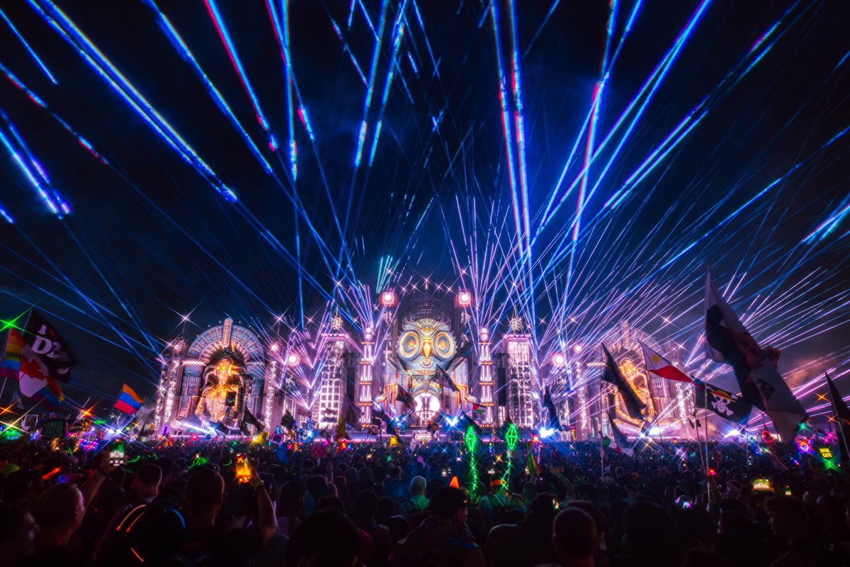 EDC_Orlando's tweet photo. What track do you have on repeat from an artist on the lineup? 👇 🎶 https://t.co/kuUEMYcg1Z