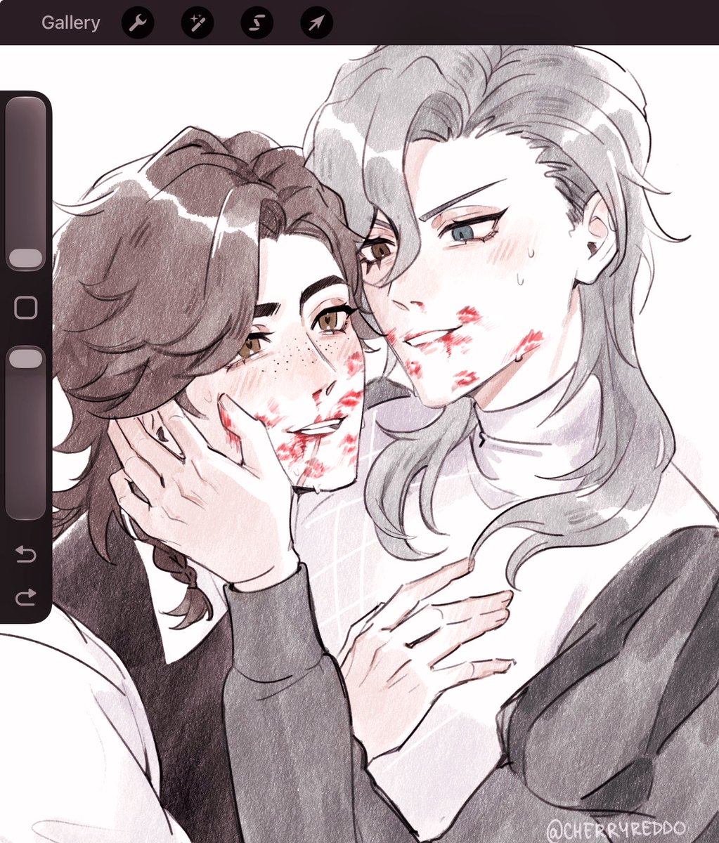 cherryreddo's tweet photo. is it blood or lipstick, who knows

#richrome #骑斗 https://t.co/UaIzUCxY2p
