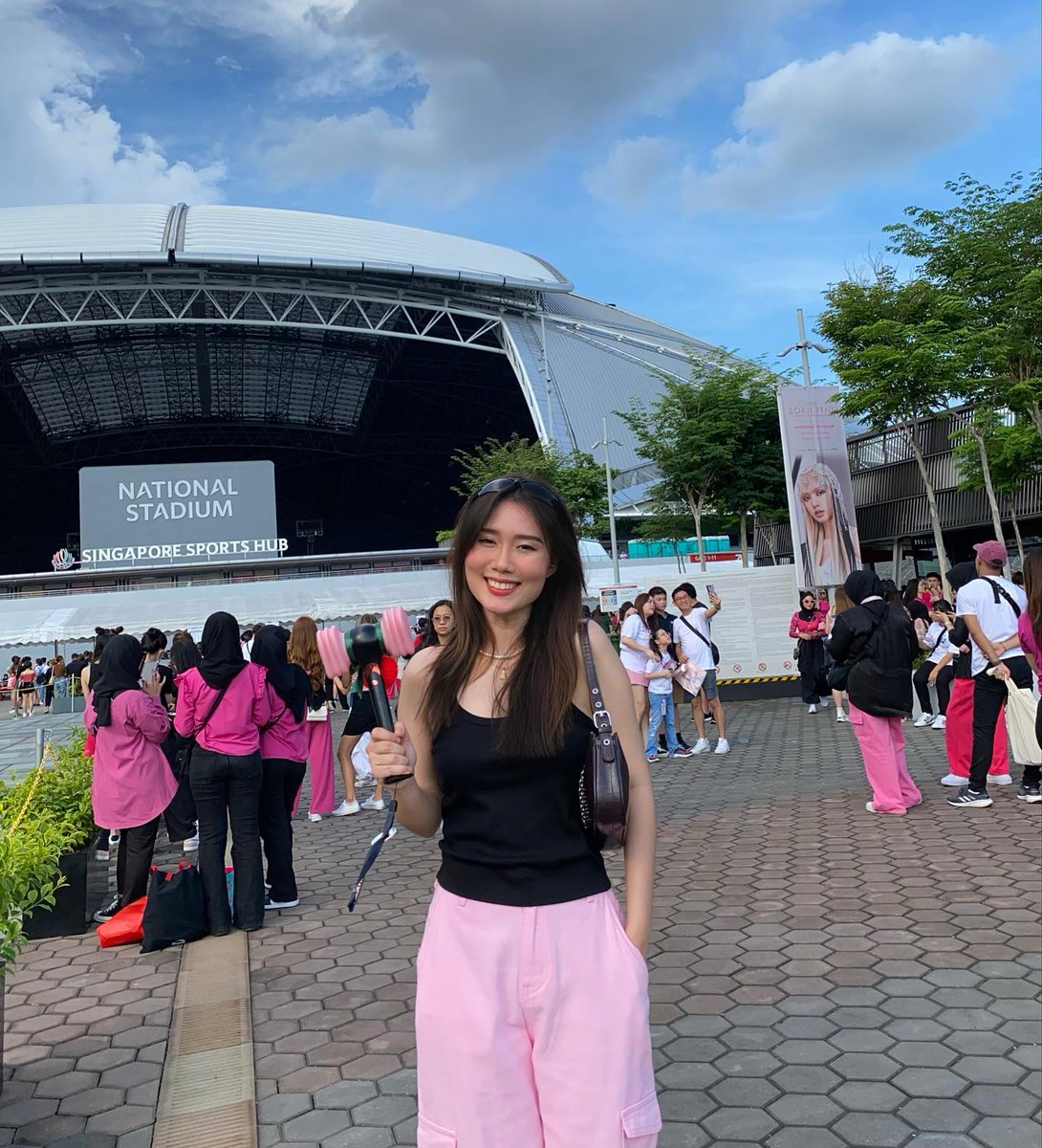 josekalweb55's tweet photo. Hiya 🤗 Always remember: the world is a better place with you in it—go shine today! 💖
HQAXqY https://t.co/VUg8lYgwYc