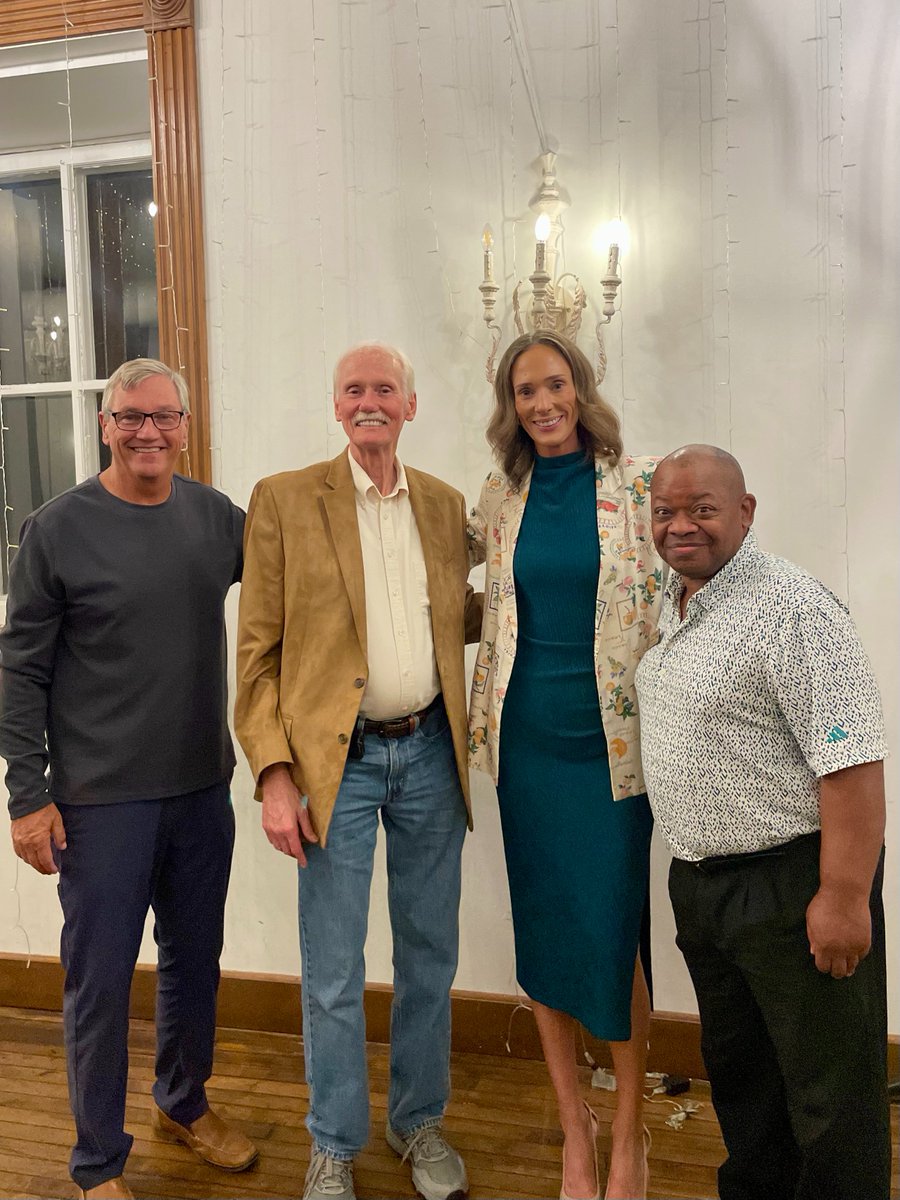 JDHfor97's tweet photo. Thank you to everyone who supported me at my fundraiser with my good friends Mike and Jan Baum. 
Together, we’re one step closer to winning the fight for the 97th District and making sure our community keeps a strong voice in Springfield.
#jdhfor97 #WillCounty #KendallCounty.  . https://t.co/C7CzMxSIQ5