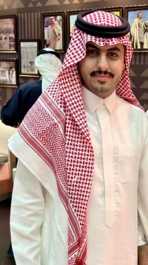 gfsa113's tweet photo. بالفعاليات والمناسبات له وقفات ودعم لأبناء #الزلفي سالم الحميداني مواقف كريمة وأهتمام صادق وأصالة الرجال ونبل المقصد على ما يقدمه من دعم ومساندة وعلى مواقفه التي تؤكد أن الوفاء لا يقال بل تثبته المواقف.
سالم الحميداني أسم يليق به الوفاء ومواقف تزداد سمو وتواضع ورقي تعامل https://t.co/e9bt8R10LL