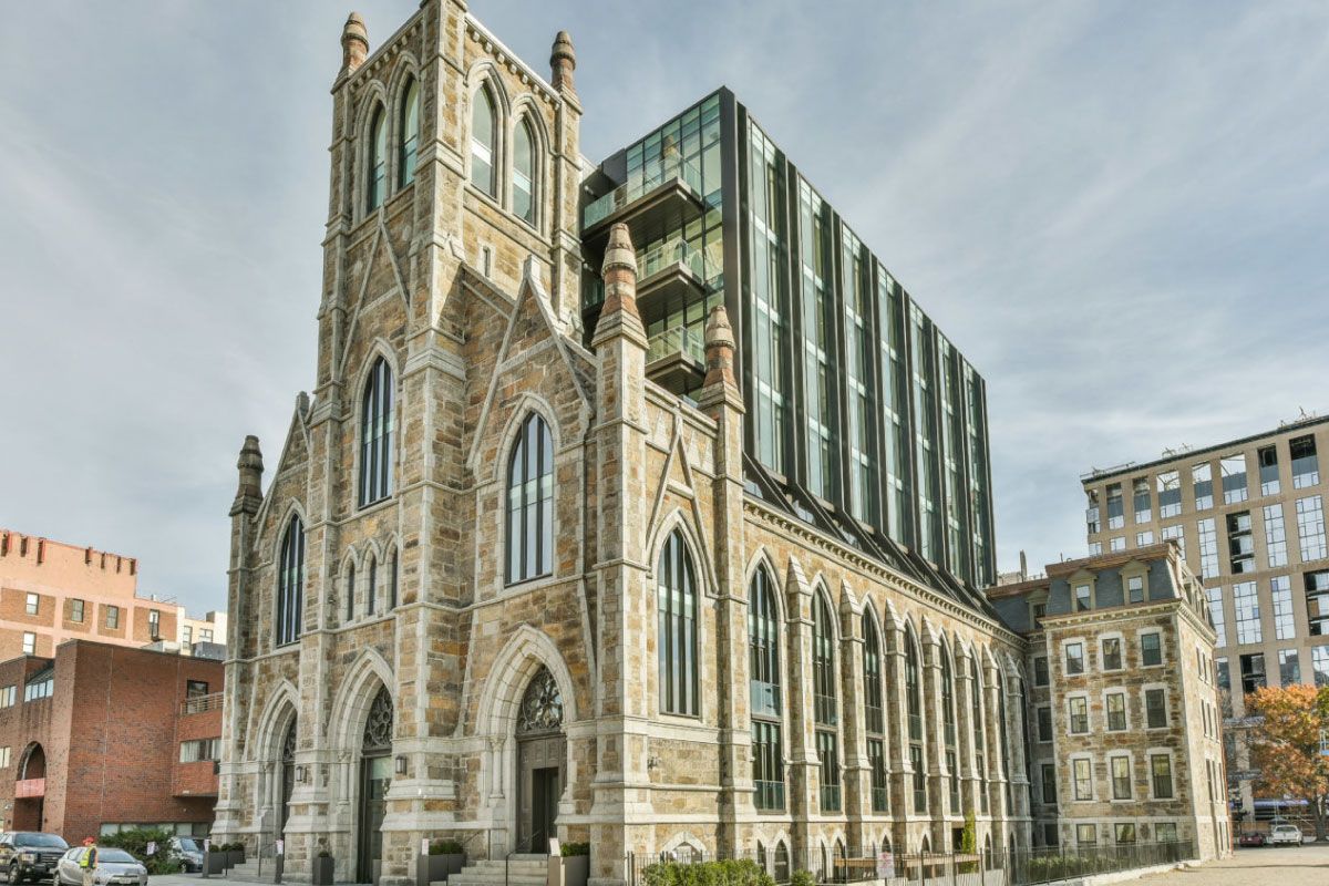 propmodo's tweet photo. Church-to-housing conversions are unlocking underused religious real estate, offering developers new opportunities amid zoning, tax, and renovation hurdles.

https://t.co/2WM8rbIWFw https://t.co/6tTkJ8o8eg