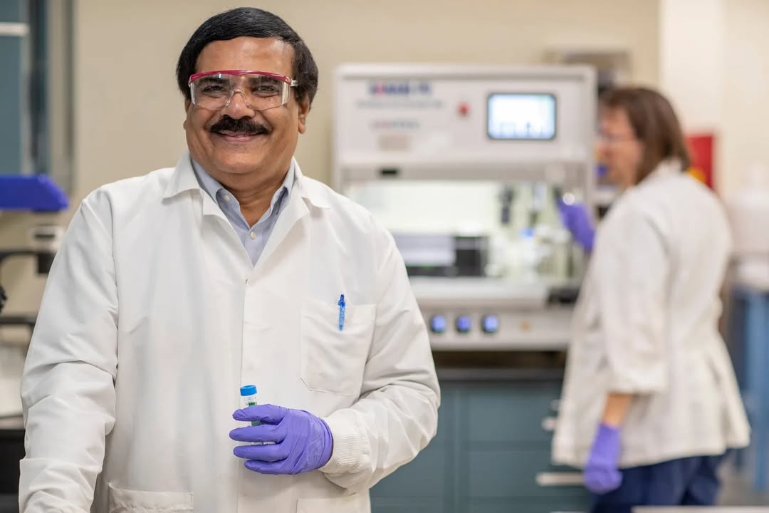 ORISEconnect's tweet photo. REAC/TS' Cytogenetic Biodosimetry Laboratory is a critical resource in the event of mass casualties involving radiological or nuclear materials. Information on individualized radiation dose is key. LEARN MORE: https://t.co/mAA2MBjAQp #ShapingScience https://t.co/0CS57F6fyK