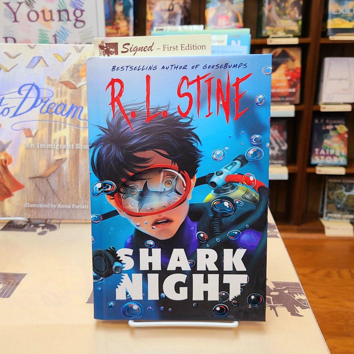 ALBooksmith's tweet photo. Happy Birthday to @RL_Stine!

https://t.co/9HQnpgTVVi https://t.co/CTZ70rg6di