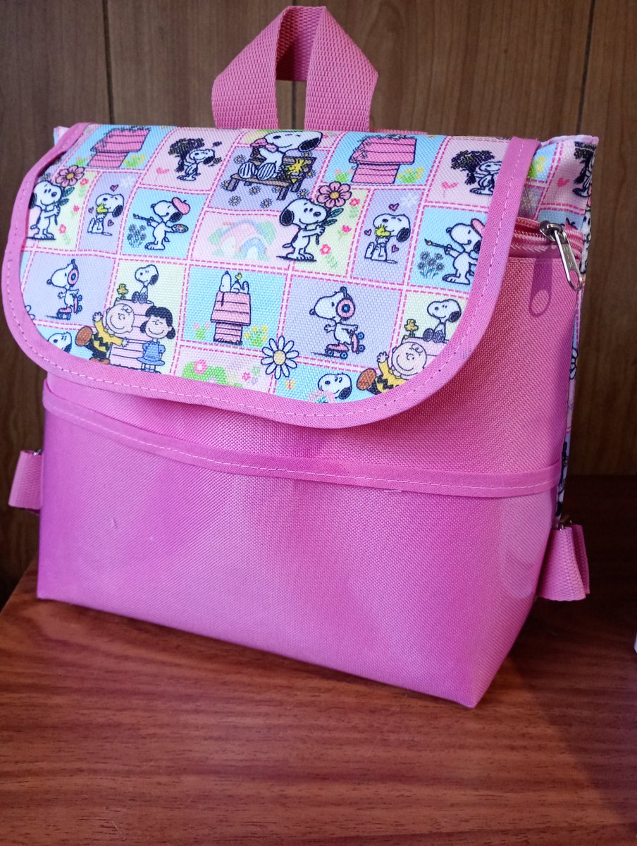 WomanDPrince's tweet photo. 🐶💕 Hay alguien por acá fan de Snoopy?

Hice esta mochilita Kids pensando en los más peques: práctica, liviana y con un estampado que enamora 🥰
Está disponible ❤️
Link a mi tienda 👇
https://t.co/J4cfyPRu6n https://t.co/idI45wq0Le