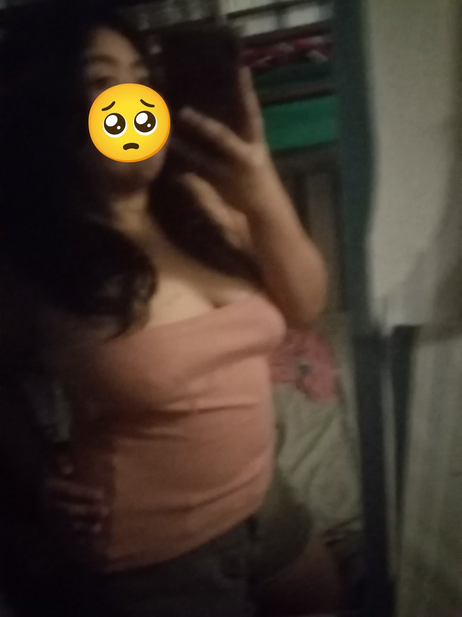 fuckeduphya's tweet photo. I'm so fat pls https://t.co/PjEgwGeoL0