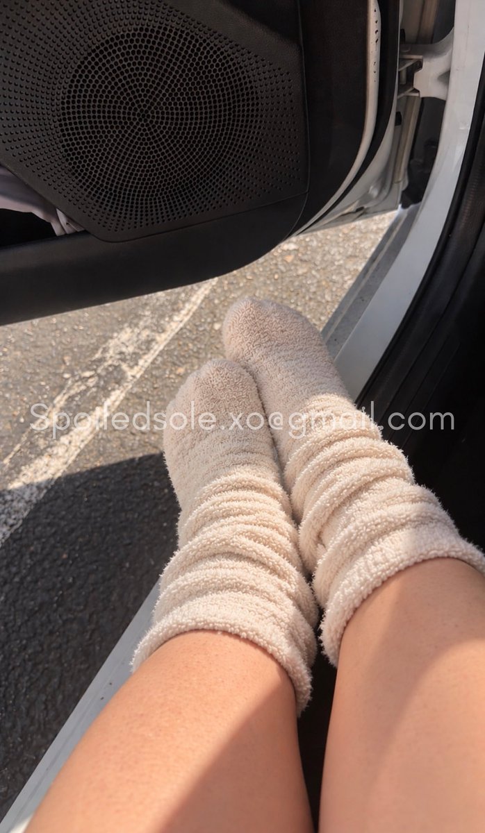 spoiledsolexo's tweet photo. A new princess has entered 
your feed. 👑🤍

Size 6.5, soft soles, cozy socks &amp; expensive taste. 🧦

Starting off a little shy… but I do love being spoiled. 💋

The socks are staying on for now. 🎀💸

Follow along, you might just become my favorite.

#FootPrincess #SockLovers https://t.co/GRWxFmKfiu