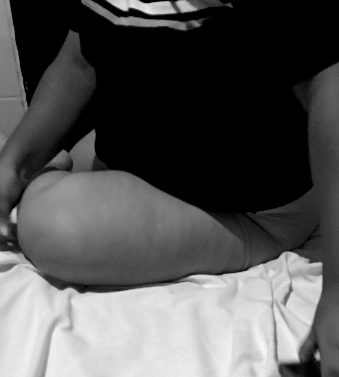 Alexandercepb's tweet photo. Alguien interesado en mi gordita 🍻 ☘️ 🏔️ 🍆🤤🥴😈 https://t.co/5WAjp2SSPI