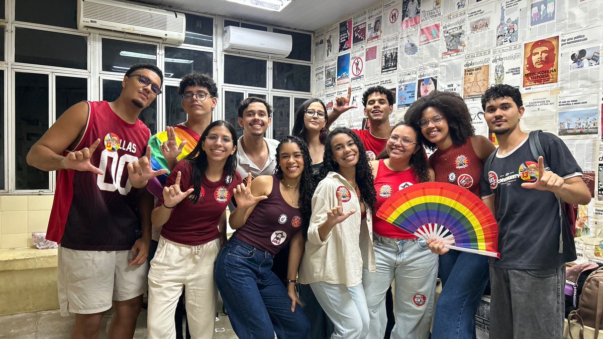 alanacomments's tweet photo. VIVA A UNIVERSIDADE PÚBLICA 
#ufs https://t.co/oUWvENcPU2