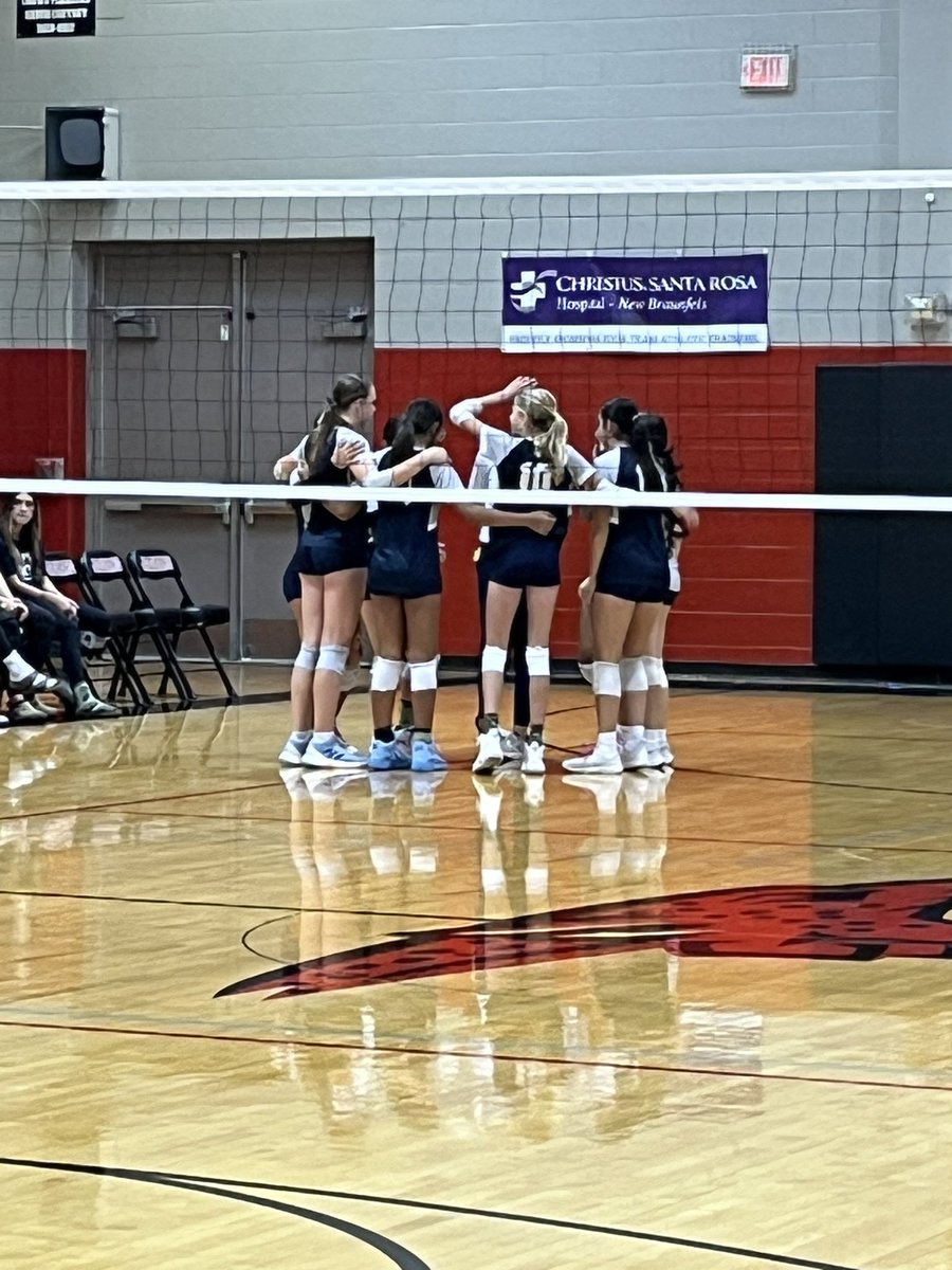Marshakh10's tweet photo. Ended the day “digging pink” at @cms_ladyjags vs @SBMS_GAthletics. Way to go ladies! @cisdnews @BMar1842 @DrChapmanCISD https://t.co/ai2s4VeSp8