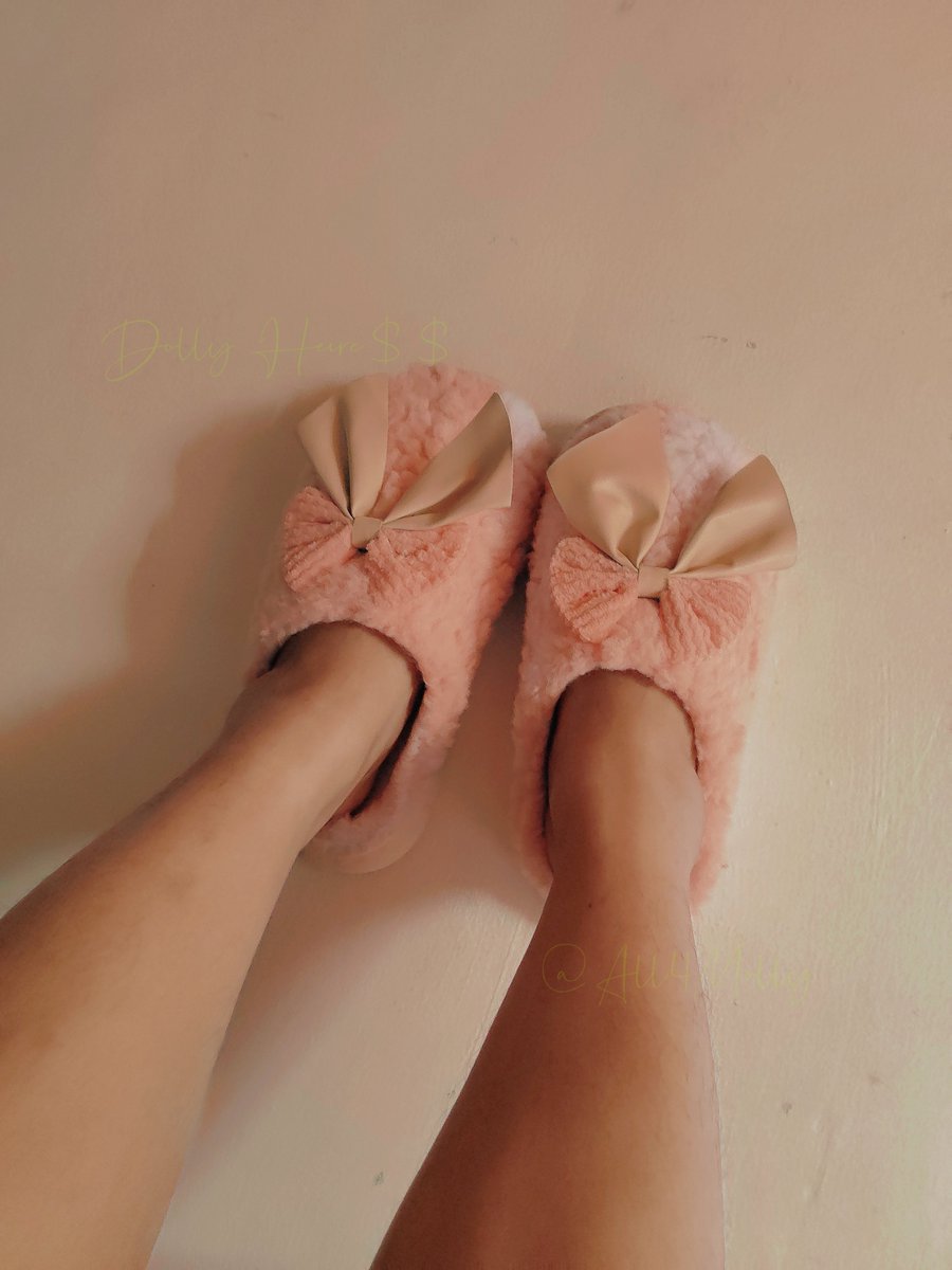 All4Molly's tweet photo. A local simp got this for me, how cute is that?? It’s already paid… and I still want you to reimburse it. Go on. Send $10 💖

~findom feet moneyslave cashslave https://t.co/TOk2pHkmTI