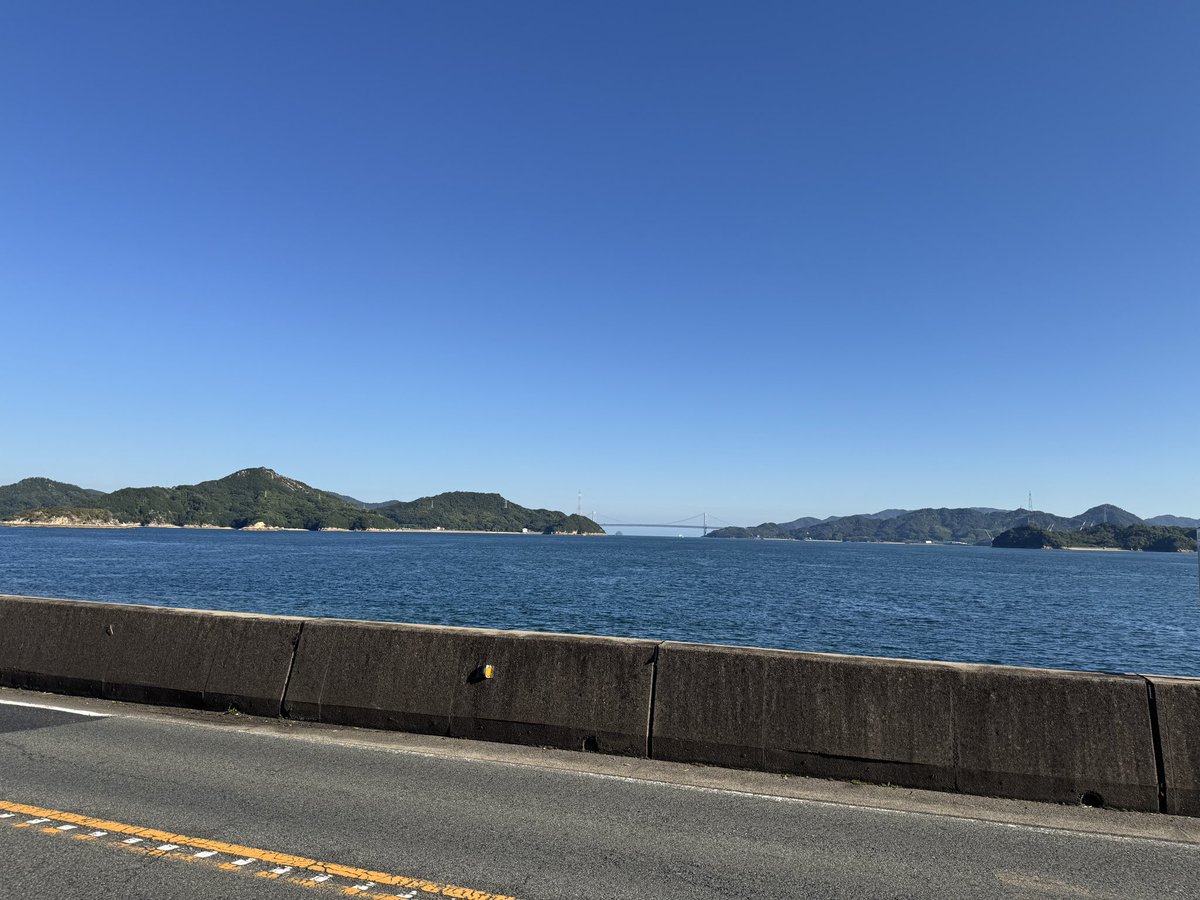 seenen's tweet photo. #西国街道 歩き11回目(昨日)
備後赤坂から三原まで。
写真は尾��のアーケード街、三原の大入��の一里塚跡碑、三原市木原町付近では海沿いを歩き、ゴールの三原城。
お城があったところが三原駅。
#街道歩き https://t.co/14wTZxfdi5