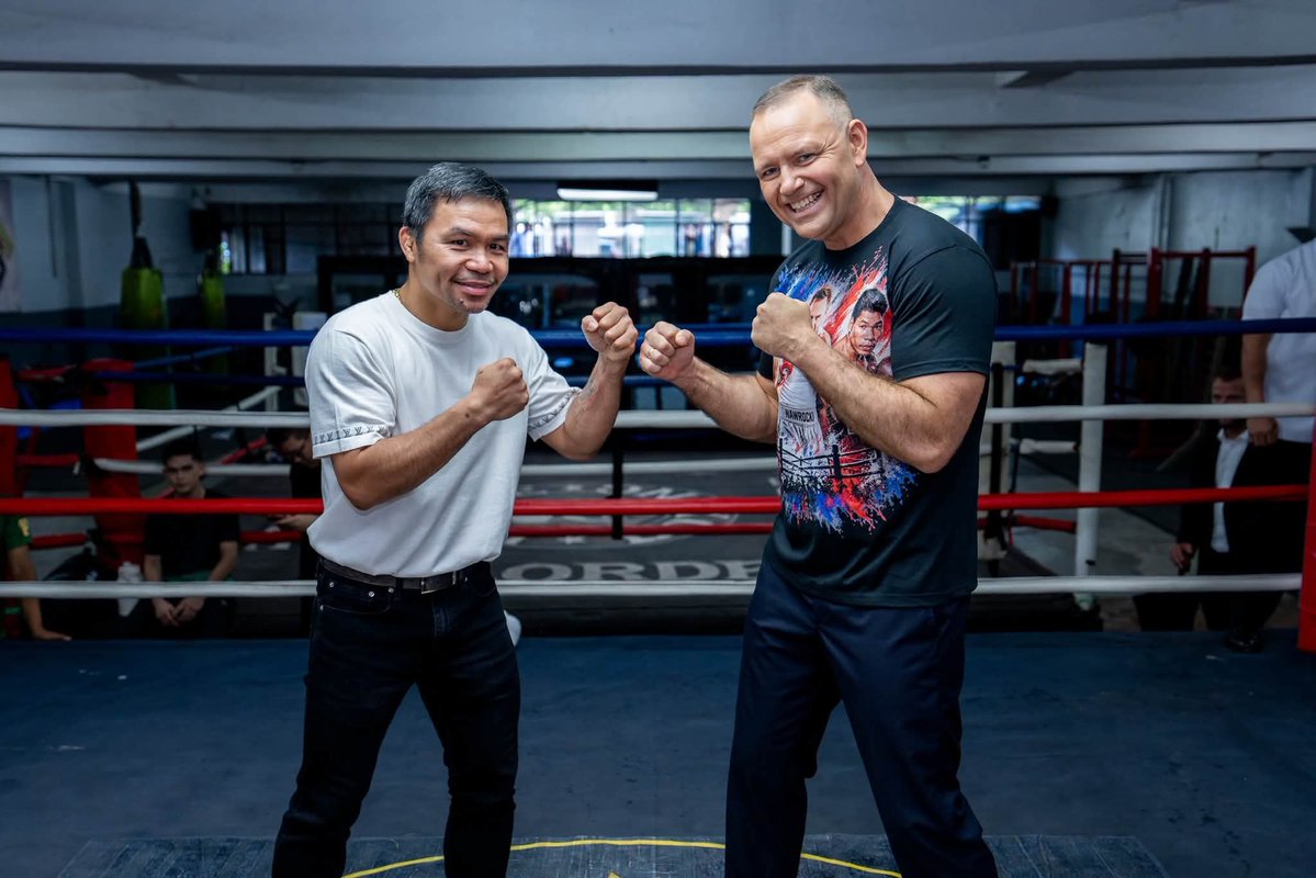 garnekmedia's tweet photo. 🟥Manny Pacquiao wrzucił więcej fotek z wizyty  prezydenta Karola Nawrockiego w swoim klubie pięściarskim. Nastroje dopisywały 👊👍 https://t.co/Mct7xja7xO