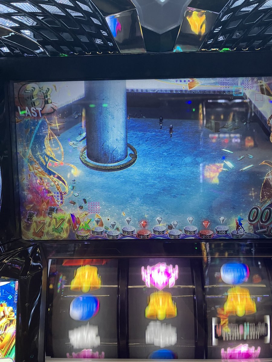 AIsIId2AH516534's tweet photo. #リコリス
スイカ🍉仕事サボりすぎやろ https://t.co/XhxHUdRoTK